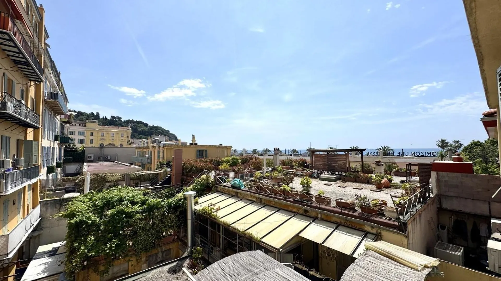 Aparthotel Riviera Nice Cote D'Azur - Old Town - Studio Ac - Sea View - 50M Promenade Des Anglais- La Maison Linda Francja