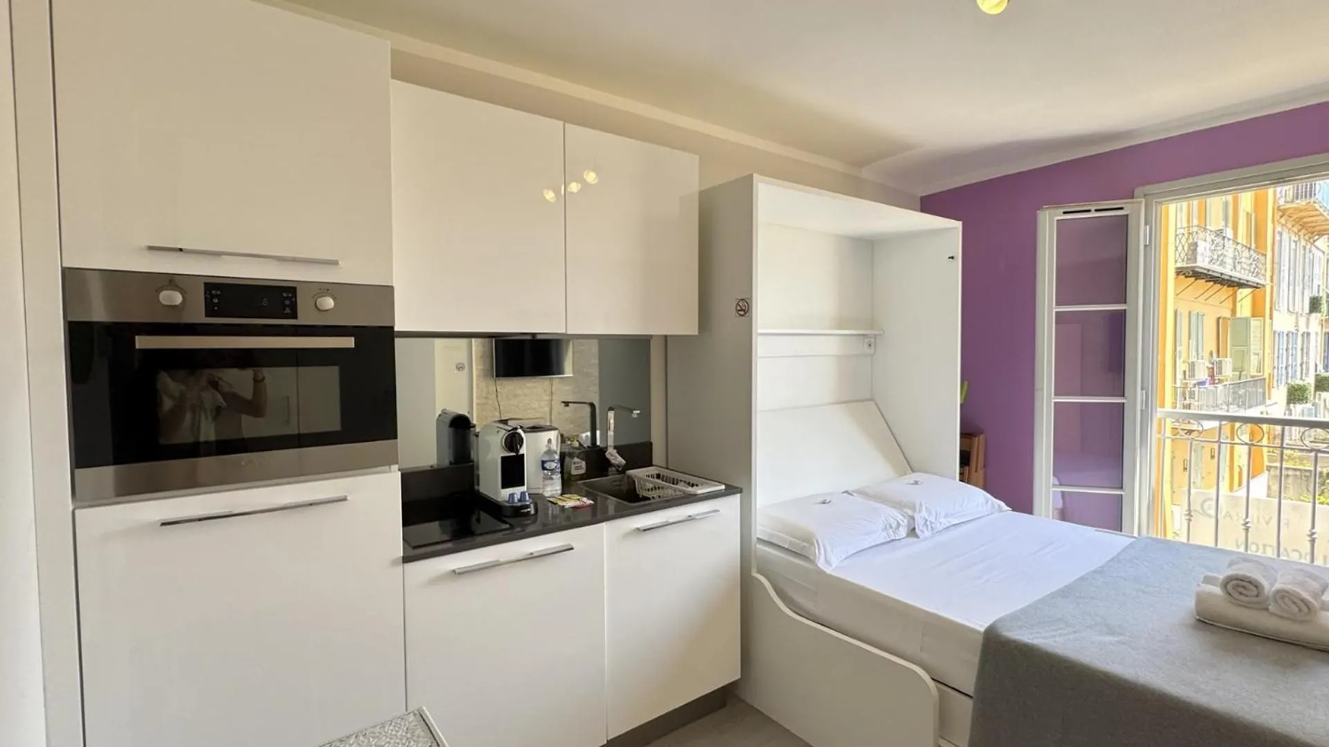 Aparthotel Riviera Nice Cote D'Azur - Old Town - Studio Ac - Sea View - 50M Promenade Des Anglais- La Maison Linda